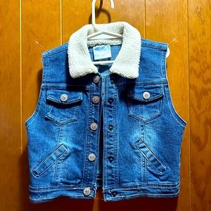 Sherpa collard jean vest
